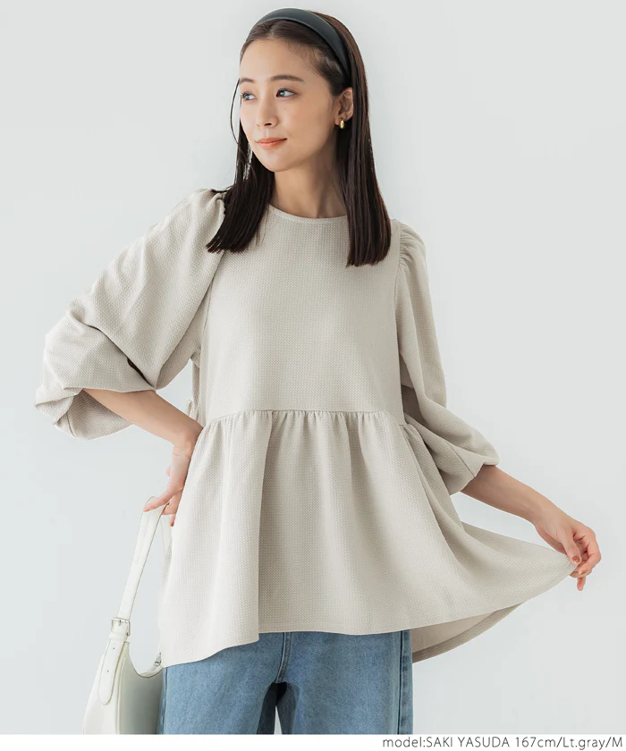 セール★2490円→550円 エンボス ティアード トップス レディース ボリュームスリーブ イージーケア シンプル 無地 メール便不可 24aw coca コカ メール便不可 - Image 8